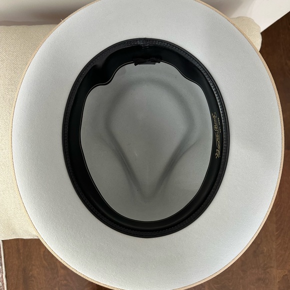 LIMITED EDITION: Goorin Bros River Gray Platinum Fedora - XL - Picture 6 of 8